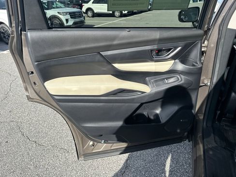 Used 2021 Subaru Ascent Limited w/ Technology Package image 22