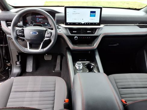 Used 2025 Ford Explorer ST-Line AWD/4WD image 13