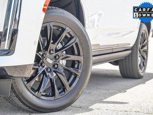 Used 2024 Cadillac Escalade Sport Platinum w/ LPO, ONYX Package image 2