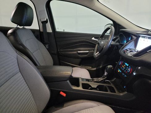Used 2017 Ford Escape Titanium FWD image 21