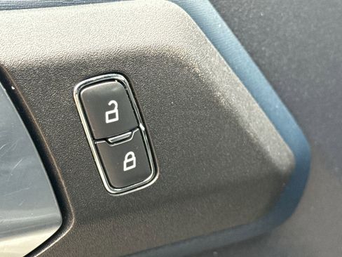 Used 2021 Ford Bronco First Edition AWD/4WD image 21