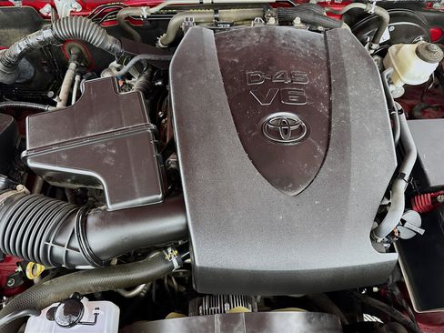 Used 2019 Toyota Tacoma SR5 image 37