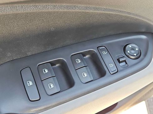 Certified 2026 Hyundai Venue SEL FWD image 17