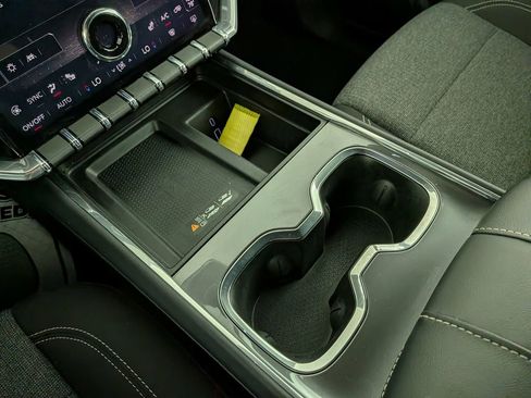 Certified 2025 GMC Acadia Elevation image 28