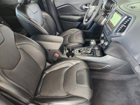 Used 2023 Jeep Cherokee Altitude Lux image 15