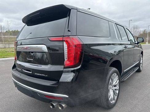 Used 2024 GMC Yukon XL Denali AWD/4WD image 6