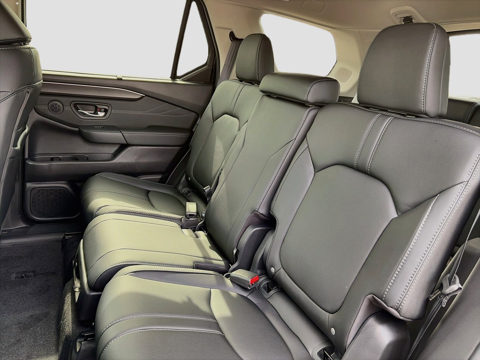 New 2026 Honda Pilot Touring image 5