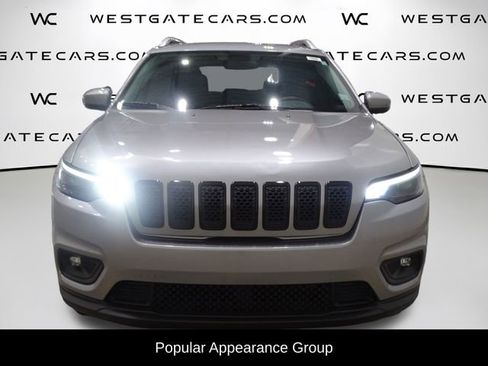 Used 2019 Jeep Cherokee Latitude w/ Popular Appearance Group FWD image 4