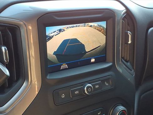 Used 2022 Chevrolet Silverado 2500 Custom w/ Custom Value Package image 25