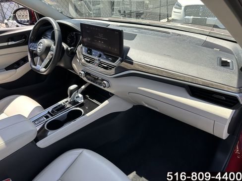 Used 2023 Nissan Altima 2.5 SL AWD/4WD image 21