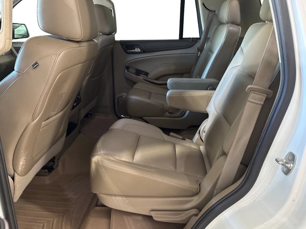 Used 2016 GMC Yukon SLT w/ Open Road Package AWD/4WD image 12