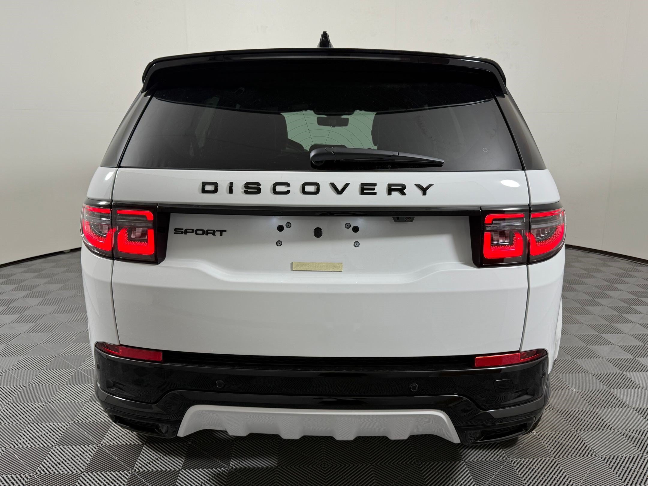 New 2026 Land Rover Discovery Sport Landmark AWD/4WD image 10