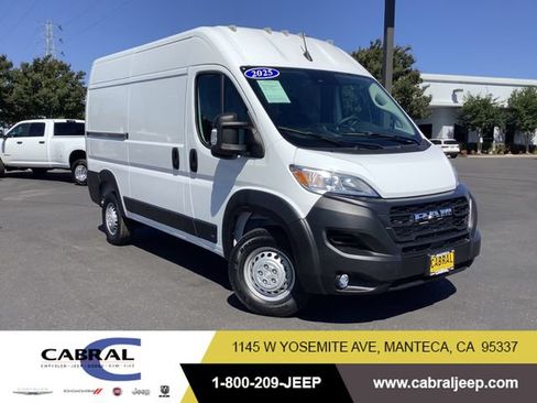 Used 2025 RAM ProMaster 1500 w/ Convenience Group FWD image 1