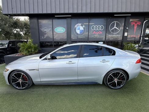 Used 2018 Jaguar XE S RWD image 7