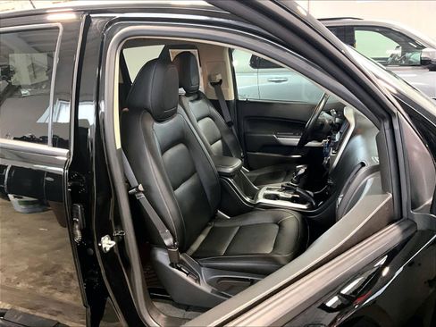 Used 2022 Chevrolet Colorado LT w/ Luxury Package image 11