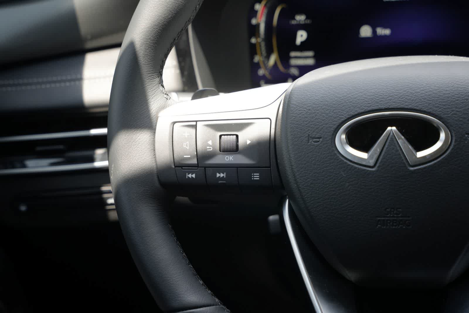 Certified 2026 INFINITI QX60 Luxe w/ Cargo Package FWD image 10