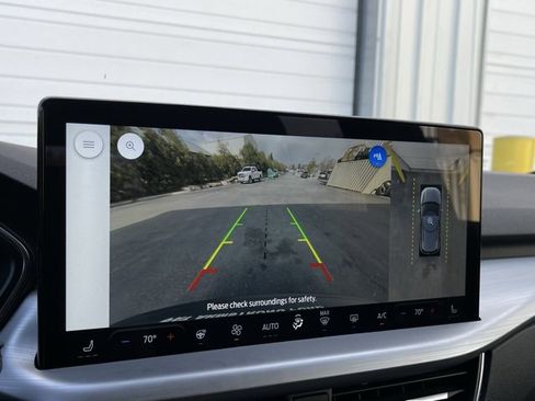 Used 2024 Ford Escape Platinum image 11