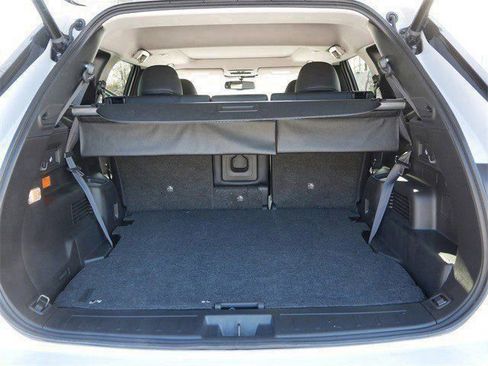 Used 2025 Mitsubishi Outlander SE image 16