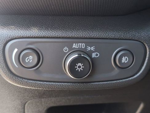 Used 2023 Chevrolet TrailBlazer ACTIV w/ Convenience Package FWD image 17