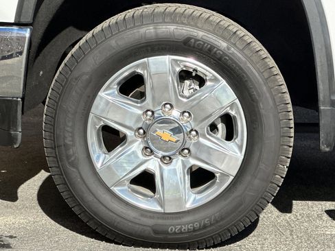 Certified 2022 Chevrolet Silverado 2500 LTZ image 26