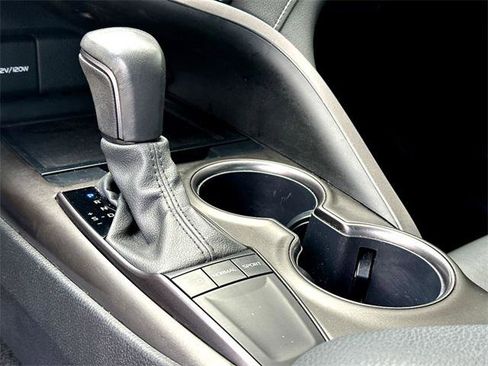 Certified 2024 Toyota Camry SE w/ Convenience Package image 17