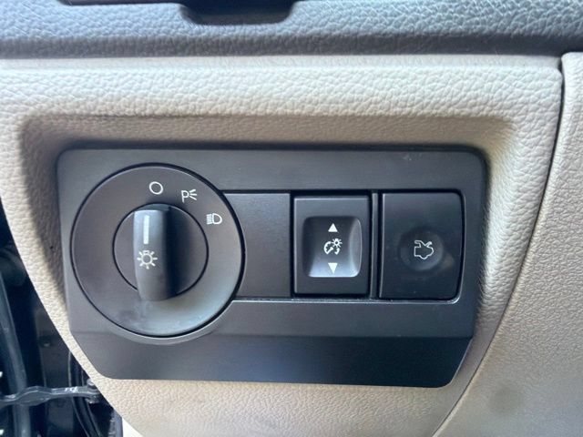 Used 2010 Ford Fusion S FWD image 21