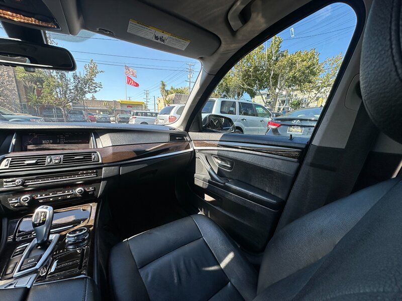 Used 2015 BMW 528i xDrive Sedan AWD/4WD image 13