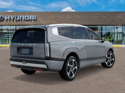 New 2026 Hyundai Ioniq 9 Calligraphy AWD/4WD image 4