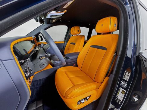 Certified 2025 Rolls-Royce Cullinan Black Badge w/ Leather Finishing Pack AWD/4WD image 21