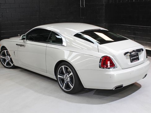 Used 2014 Rolls-Royce Wraith RWD image 14