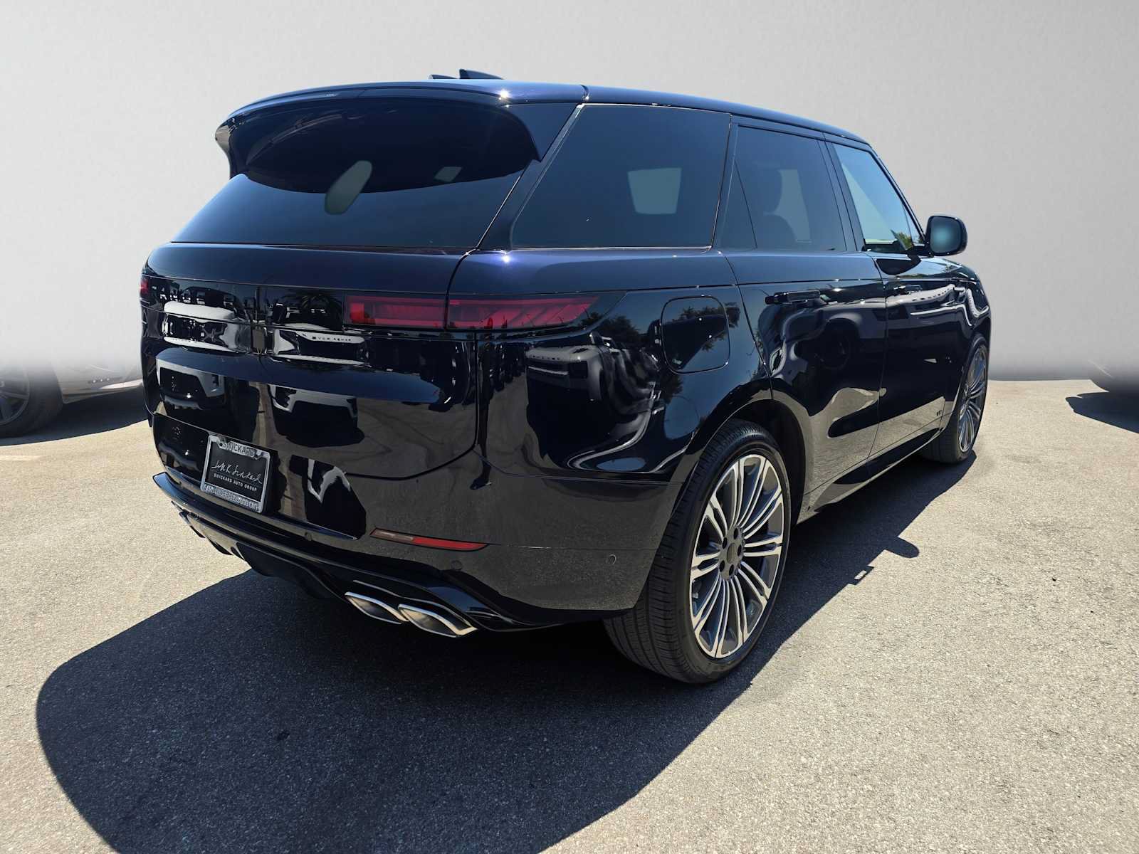 New 2026 Land Rover Range Rover Sport Dynamic SE AWD/4WD image 5