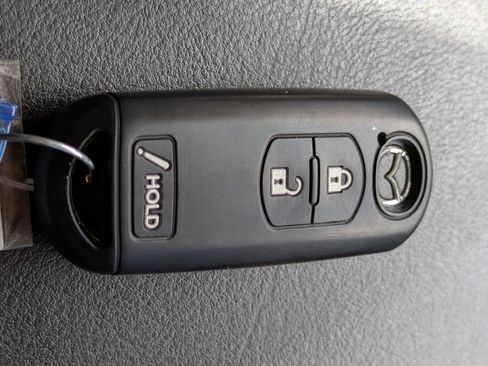 Used 2018 MAZDA CX-5 Touring image 31