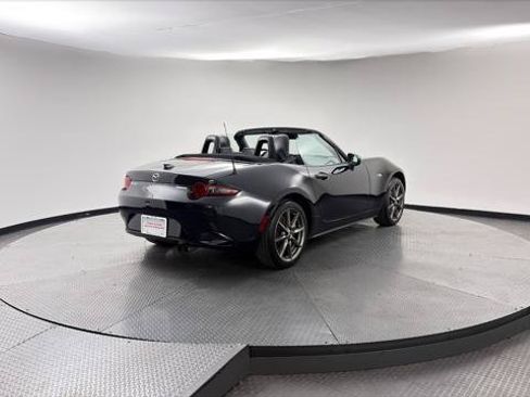 Used 2023 MAZDA MX-5 Miata Grand Touring w/ Weather Package RWD image 8