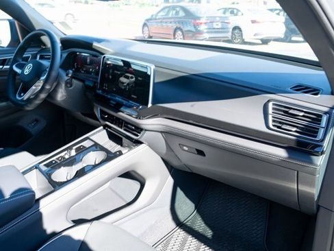 New 2026 Volkswagen Atlas Cross Sport SEL Premium R-Line image 39