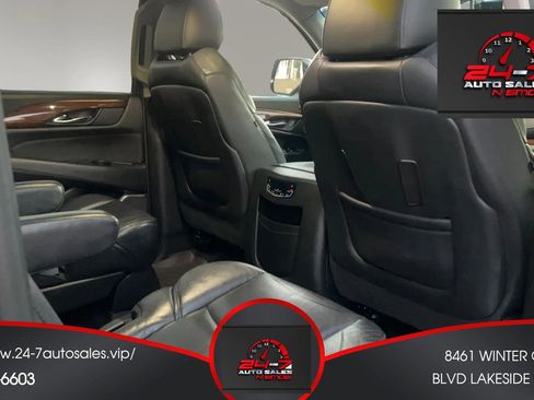 Used 2019 Cadillac Escalade ESV 2WD image 35