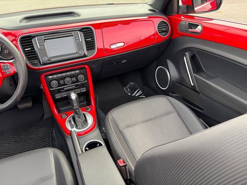 Used 2018 Volkswagen Beetle 2.0T S image 25