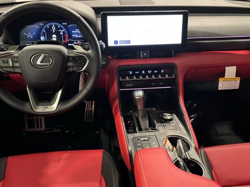 Used 2026 Lexus IS 350 F Sport w/ Technology Package RWD image 34