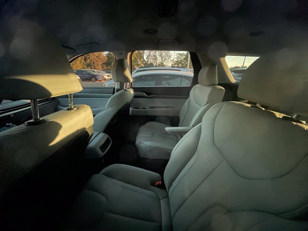 Used 2024 Hyundai Palisade SEL FWD image 6