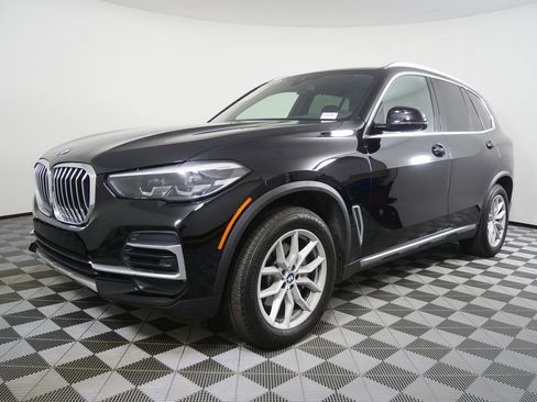 Certified 2022 BMW X5 xDrive40i w/ Premium Package image 7