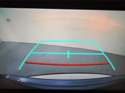 Certified 2022 Toyota Highlander XLE image 45