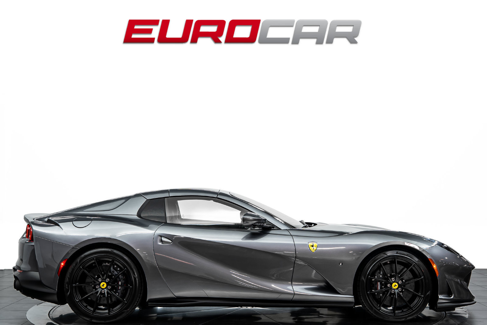 Used 2022 Ferrari 812 GTS RWD image 7