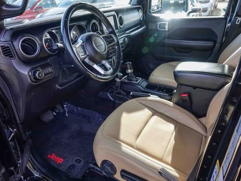 Certified 2018 Jeep Wrangler Unlimited Sahara w/ Dual Top Group image 16