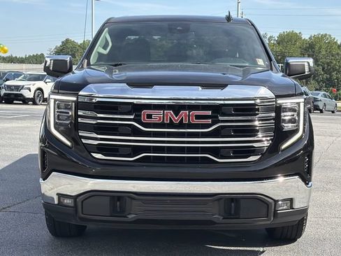 Used 2025 GMC Sierra 1500 SLT RWD image 9