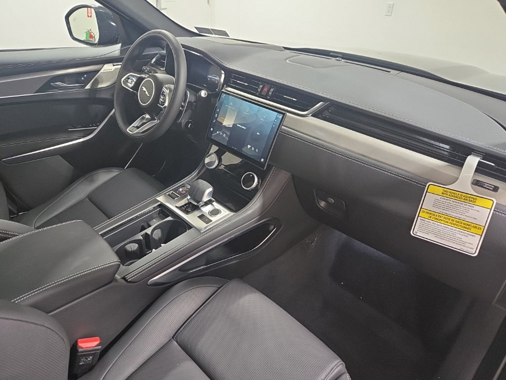 New 2026 Jaguar F-PACE R-Dynamic S AWD/4WD image 30