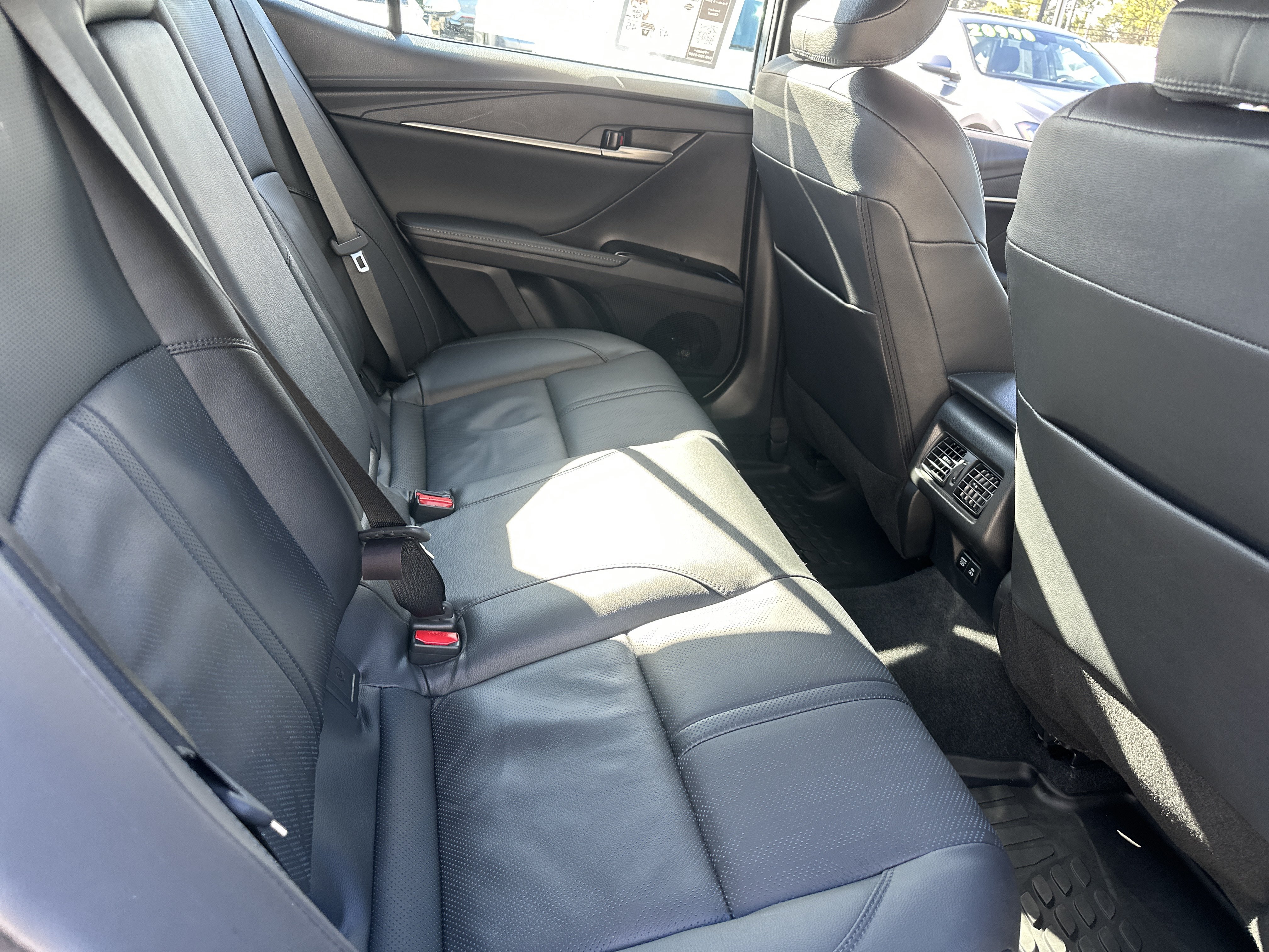 Used 2026 Toyota Camry Hybrid FWD image 14
