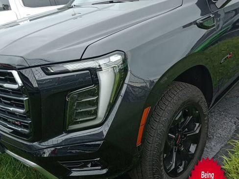 Used 2026 GMC Yukon AT4 w/ AT4 Premium Package AWD/4WD image 1