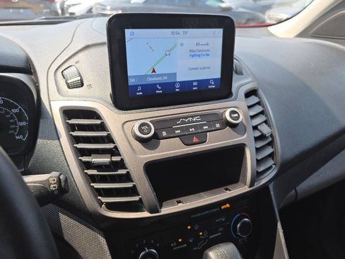 Used 2022 Ford Transit Connect XLT FWD image 12