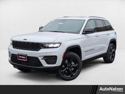 New 2025 Jeep Grand Cherokee Altitude w/ Trailer Tow Package