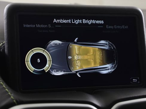 Used 2019 Aston Martin V8 Vantage Coupe RWD image 53