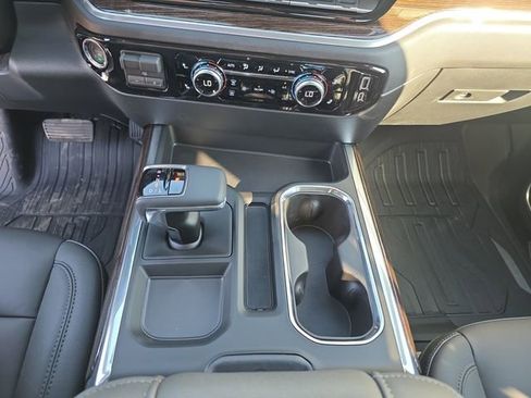 New 2026 GMC Sierra 1500 Elevation w/ Elevation Premium Package AWD/4WD image 15
